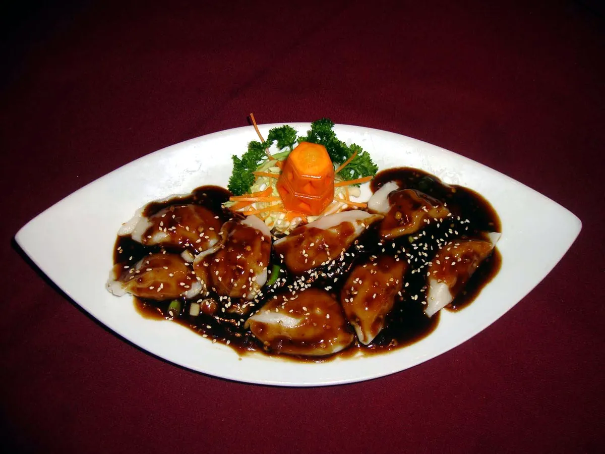Raviochines à la sauce szechuannaise